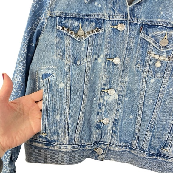 Levis Jean Jacket Womens Medium Large Cropped Upcycled Distressed Blue Handmade - Picture 7 of 16